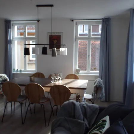 Apartment Mittendrin Mit Parkplatz *