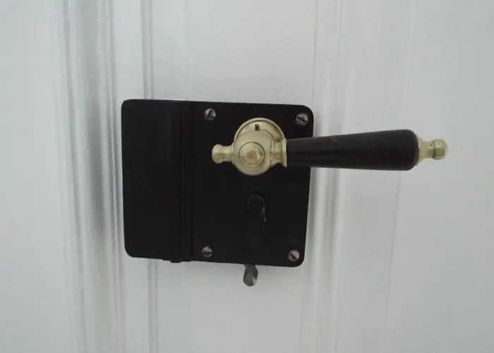 Mittendrin Mit Parkplatz