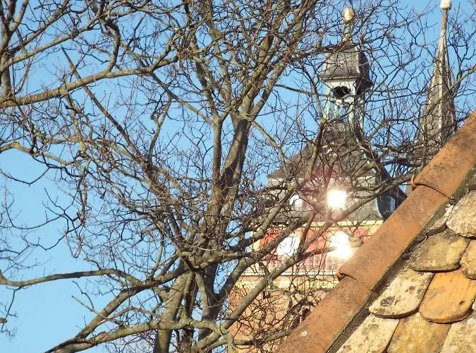 公寓 Mittendrin Mit Parkplatz