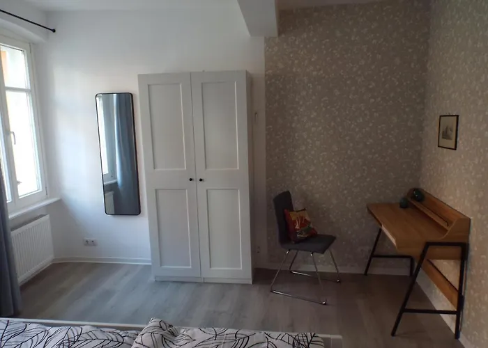 Mittendrin Mit Parkplatz *