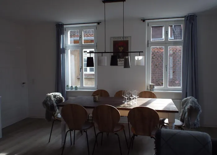 公寓 Mittendrin Mit Parkplatz