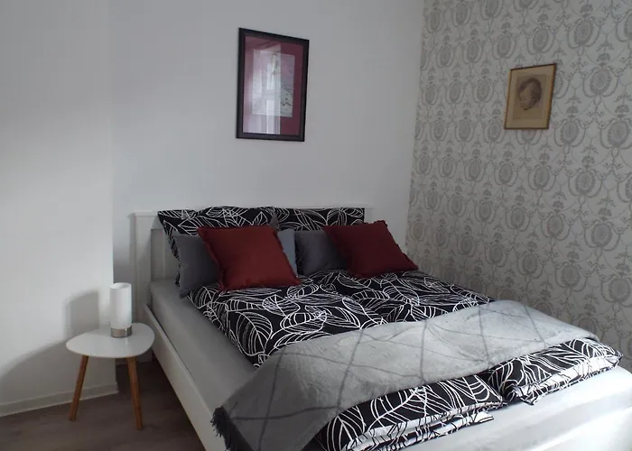 Mittendrin Mit Parkplatz *