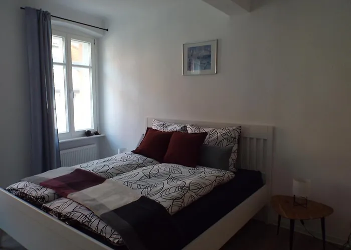 公寓 Mittendrin Mit Parkplatz Neustadt an der Weinstraße